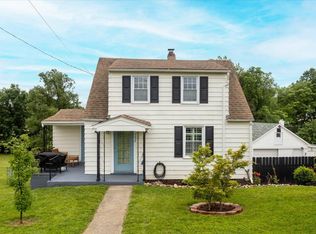 5038 Morwanda St NW, Roanoke, VA 24017