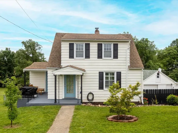 5038 Morwanda St NW, Roanoke, VA 24017