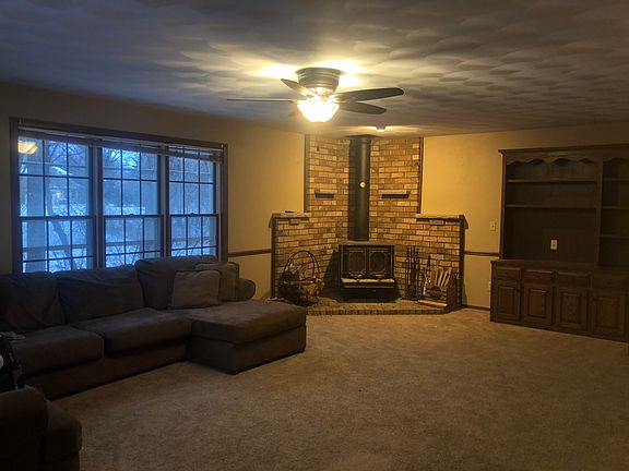 3rd image of 1546 Hickory Hollow Ln