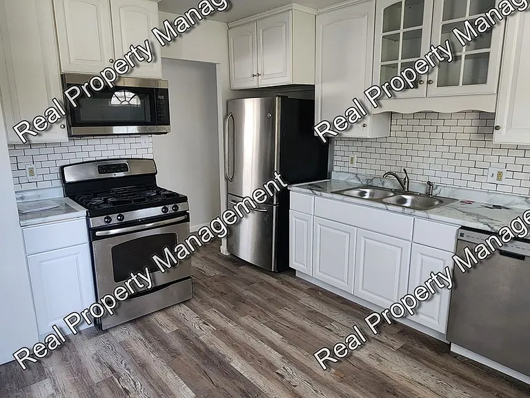 7942 Taney Pl — Photo 3