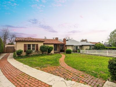 972 Alta Vista Dr, Altadena, CA, 91001