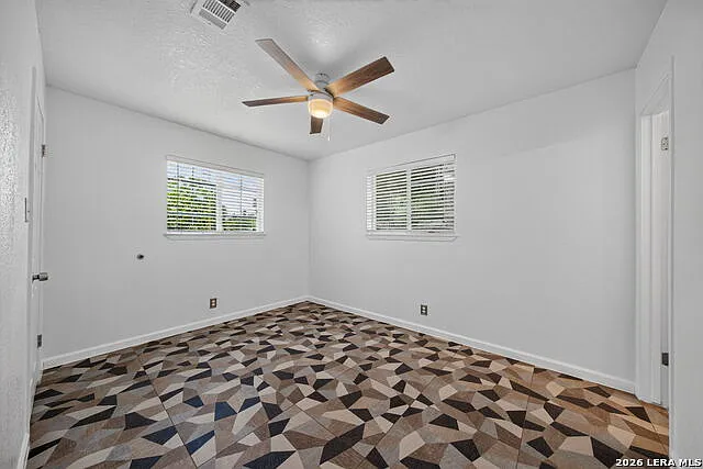 2414 Perkins Dr — Photo 10