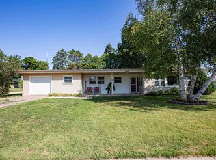 217 W Parker St, Cuba City, WI 53807