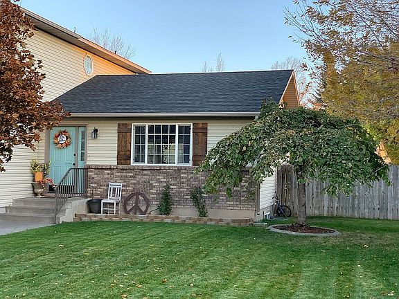 3rd image of 11048 N Crooked Tree Ln