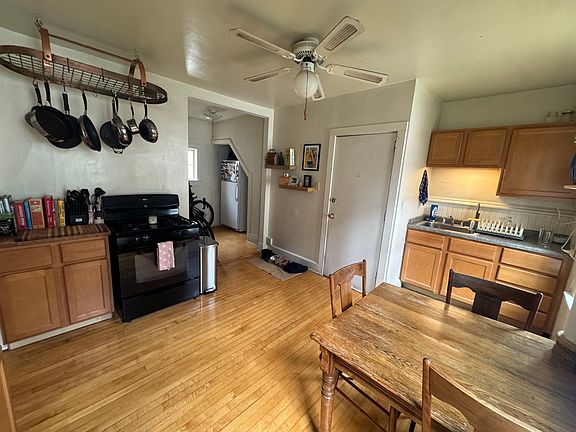 4th image of 2642 N Fratney St