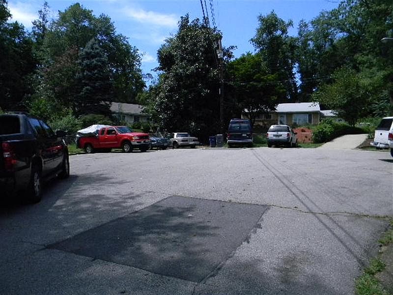 1st image of 3715 Logan Ct