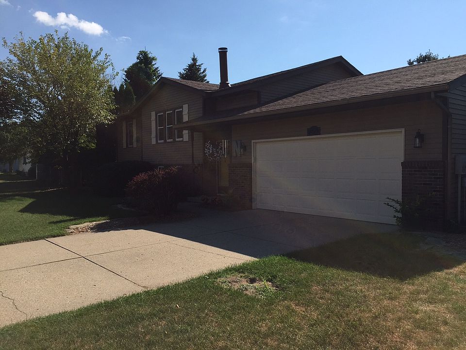 1st image of 7519 Woodside Dr