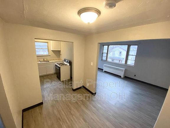 3rd image of 603 Mulberry St #10