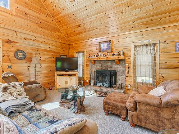 3rd image of 2227 Eagle Feather Dr