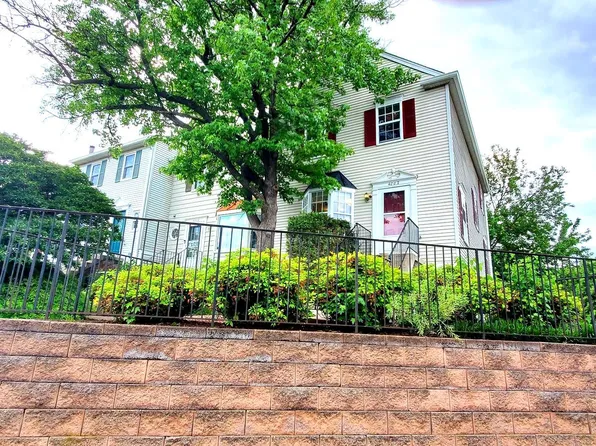 4002 Summer Hollow Ct #155A, Chantilly, VA 20151
