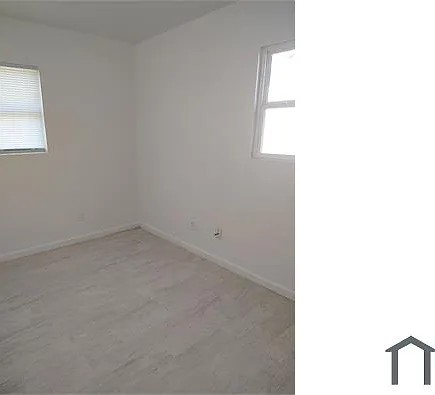 1754 Front St SW — Photo 6