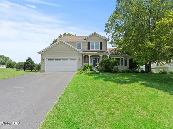 35 Francis Drive, Wynantskill, NY 12198