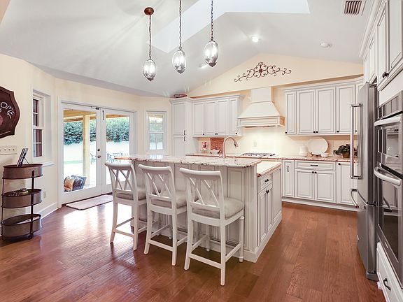 5th image of 1786 Alaqua Dr