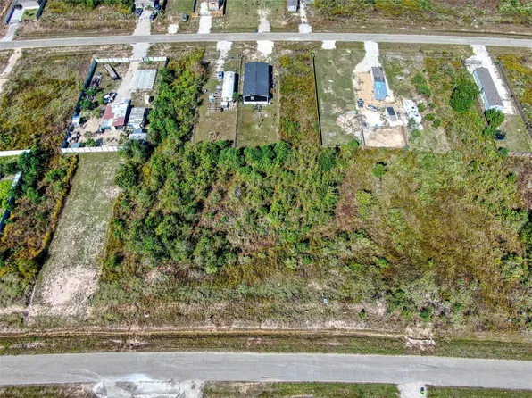 1625 County Road 5705, Cleveland, TX 77327