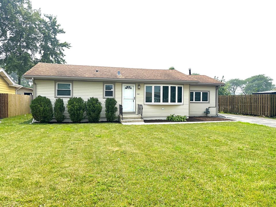 1st image of 7937 W 82nd Pl