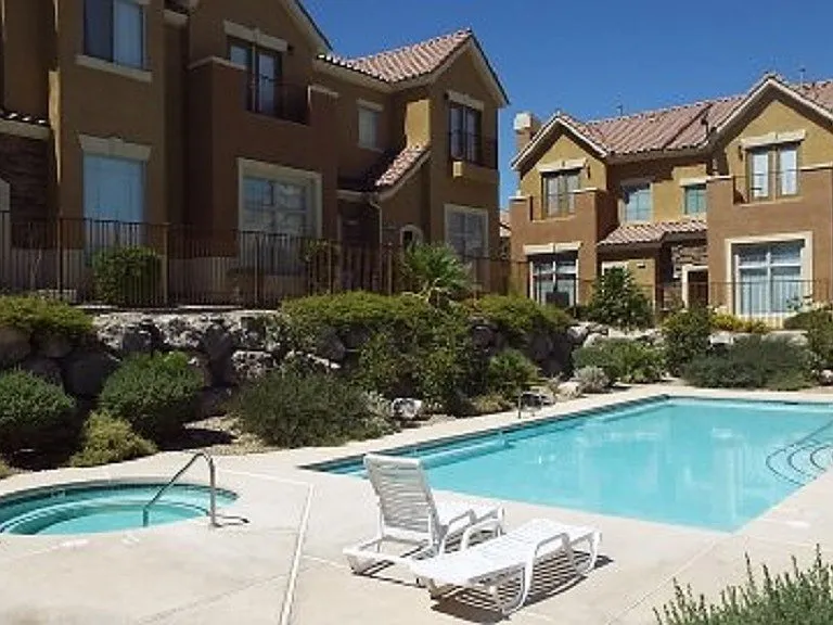 2784 Fountain Ridge Ln — Photo 33