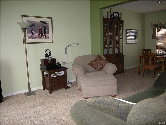 2nd image of 1156 Rexford Ct