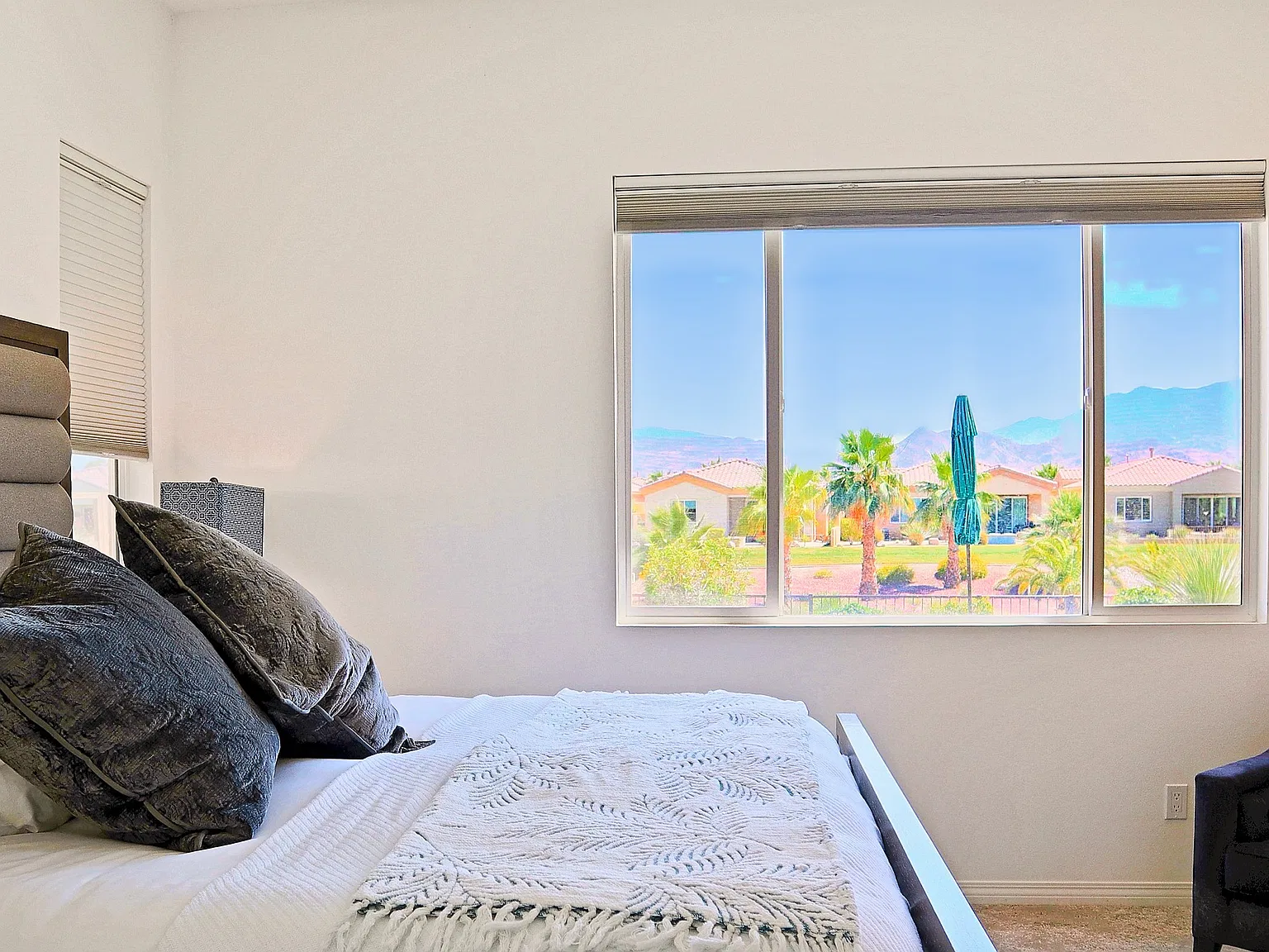 3 bed, 2.5 bath, 1951 sqft, $4,000 — Photo 4