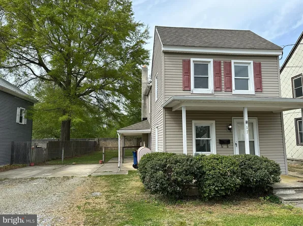 17 E Millbrooke Ave, Woodstown, NJ 08098