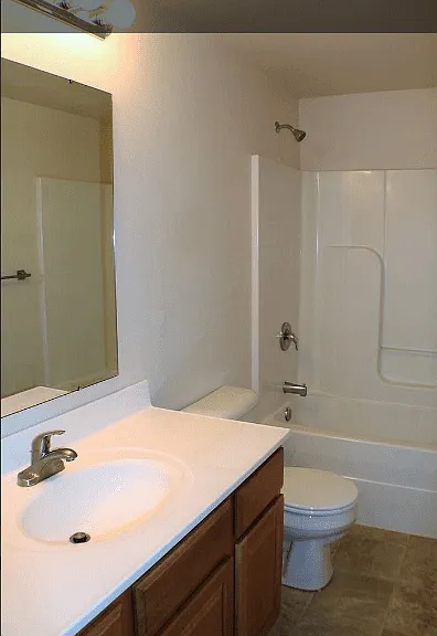460 Cameron Way — Photo 23