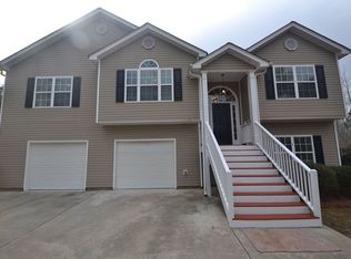 162 Farrington Ct, Newnan, GA 30263