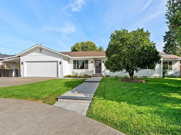 331 Azalea Court, Healdsburg, CA 95448