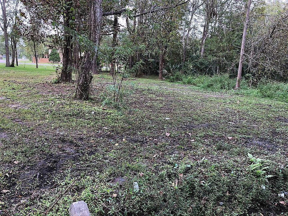 2nd image of W Moncrief Rd