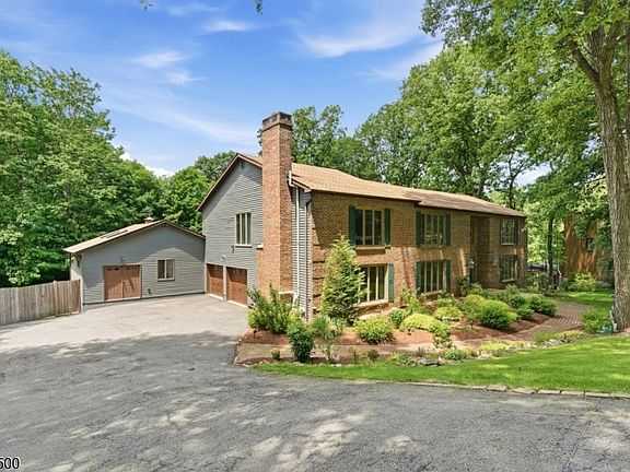 3rd image of 25 Timber Ln