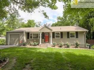 5716 W 81st St, Prairie Village, KS 66208