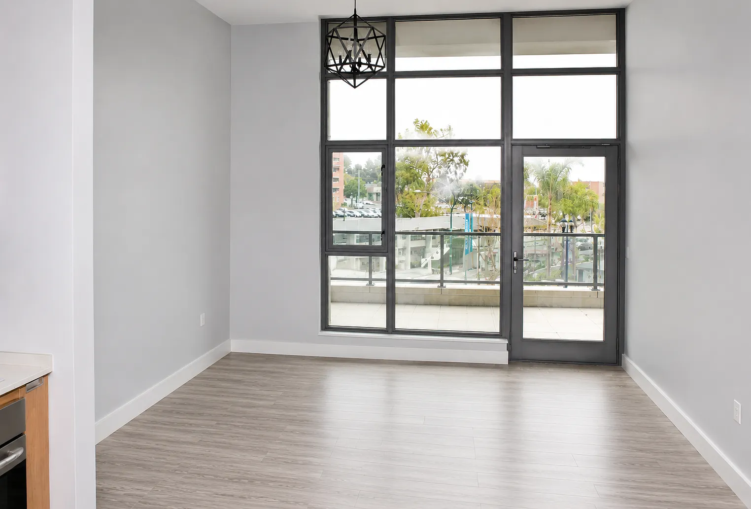 1 bed, 1.5 bath, 990 sqft, $3,600 — Photo 3