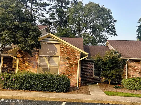 2005 Quail Ridge Rd, Greenville, NC 27858