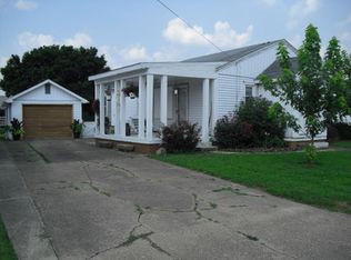 703 4th St, New Haven, WV