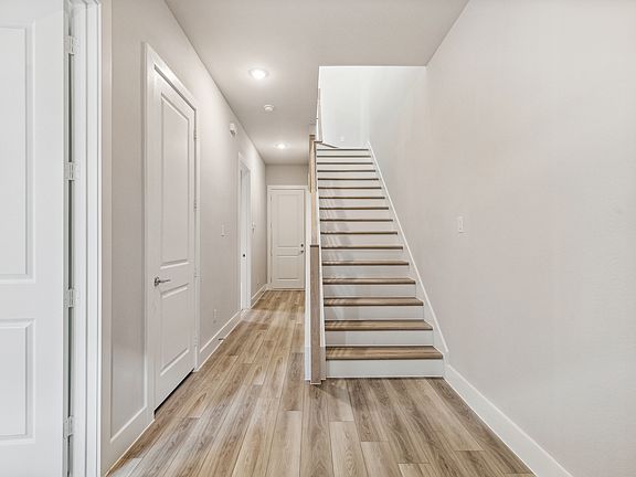 3rd image of 7977 Minglewood Ln #G1381s
