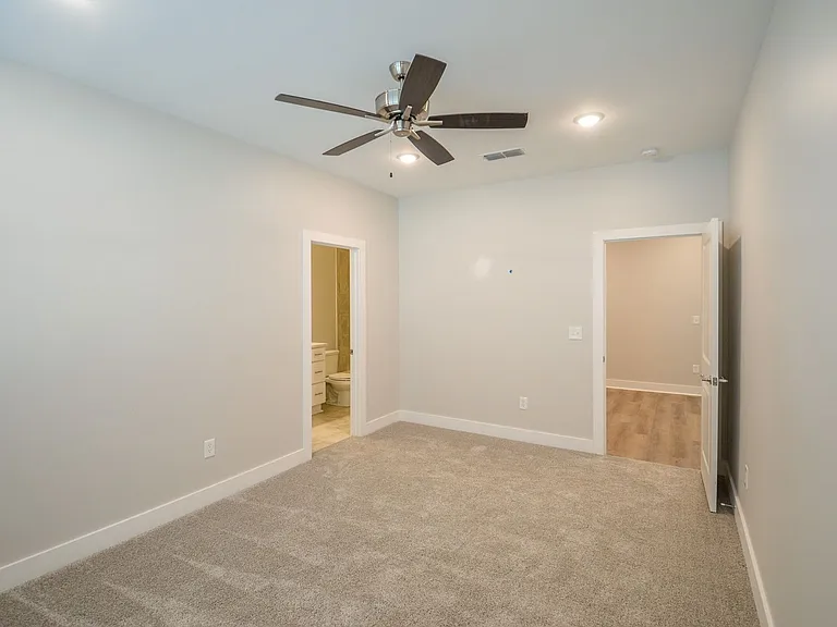 30 Lynn Ln #1002 — Photo 6