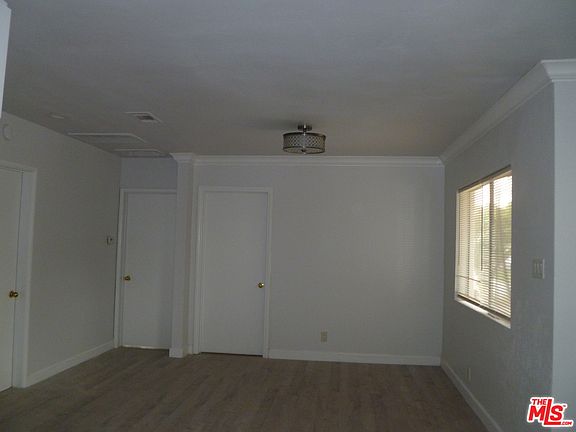 4th image of 3614 W 59th St