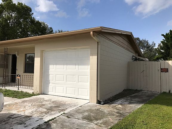 5th image of 5538 Showalter Dr