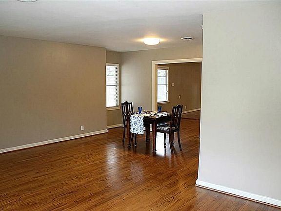 3rd image of 8415 Greenbush St