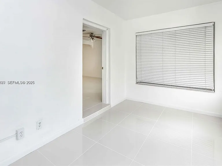1722 Wiley St #1722 — Photo 4