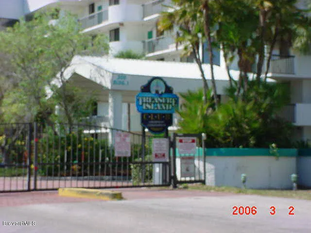 300 Columbia Dr #2403 — Photo 1