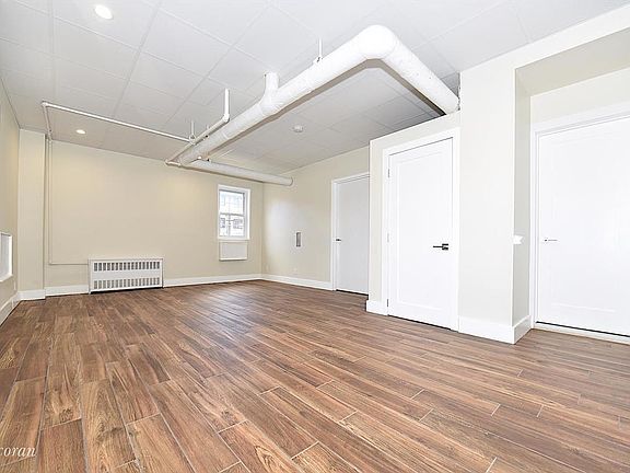 5th image of 4750 59th St APT L1