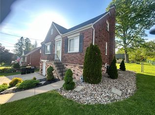 2666 Broad St, Bethel Park, PA 15102
