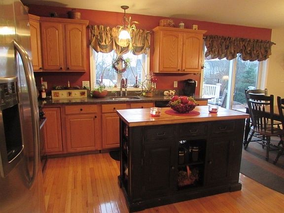 3rd image of 8 Partridge Ln