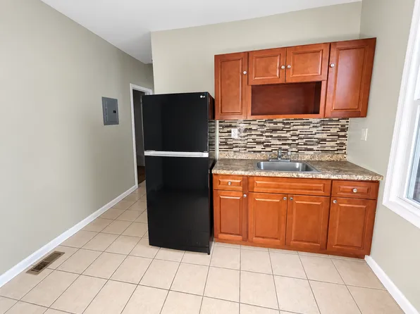 235 Rose St #1I, Newark, NJ 07108