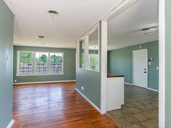 5th image of 2412 Alabama St
