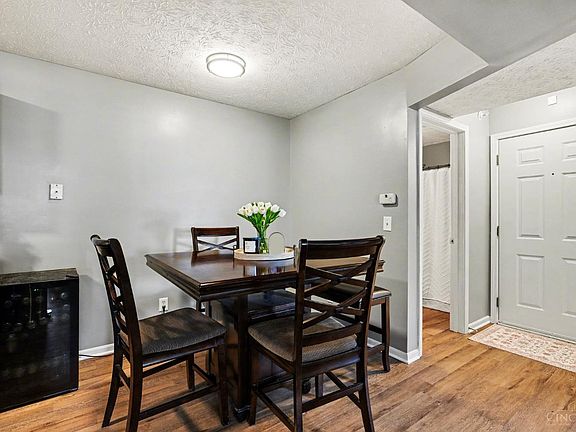 5th image of 3318 Emerald Lakes Dr Unit 1A