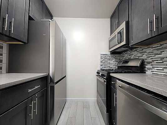 4th image of 3225 Johnson Ave APT 1F