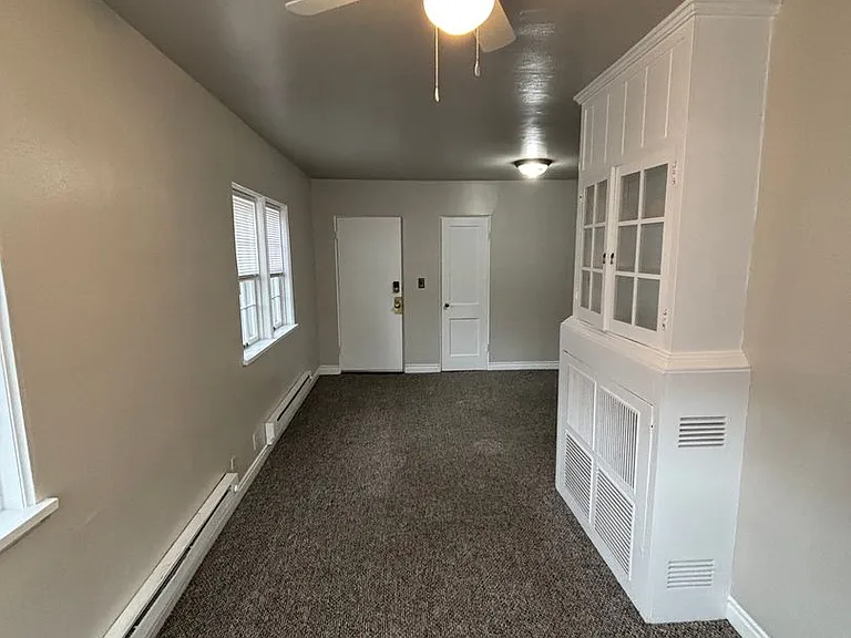 30 Jefferson St — Photo 4