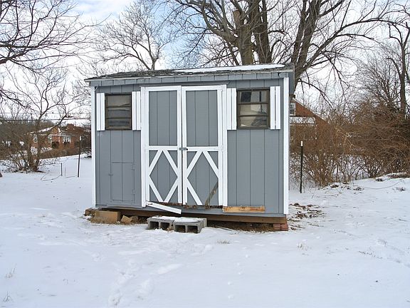 3rd image of 20908 Twin Springs Dr