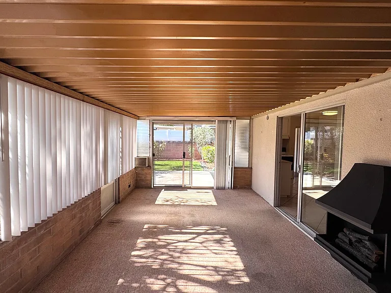 914 La Fiesta Way — Photo 21