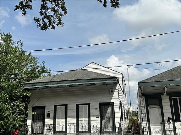 3rd image of 1212-14 Simon Bolivar Ave